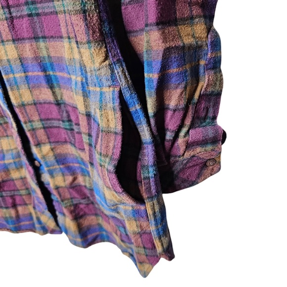 L.L. Bean Flannel - Women’s - Maroon - Plaid - Button Down - Casual - Pockets - Picture 4 of 6